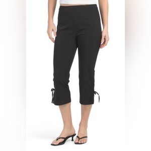 Endless Rose Black Stretch Capri Pants w/Tie Accents. Size Small. New with Tags